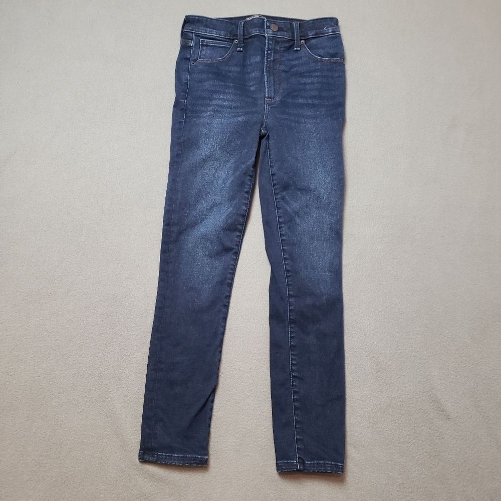Abercrombie & Fitch Simone High Rise Ankle Jeans in dark Wash US 0/24